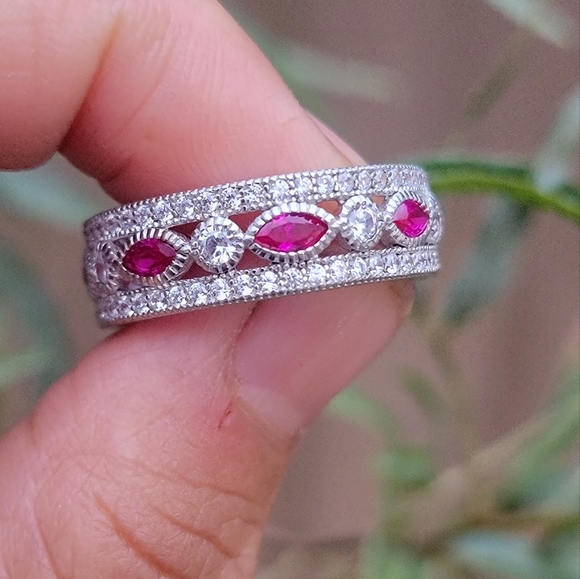 Gorgeous and elegant 925 sterling silver marquise rubies and round CZ diamonds w - Picture 12 of 16